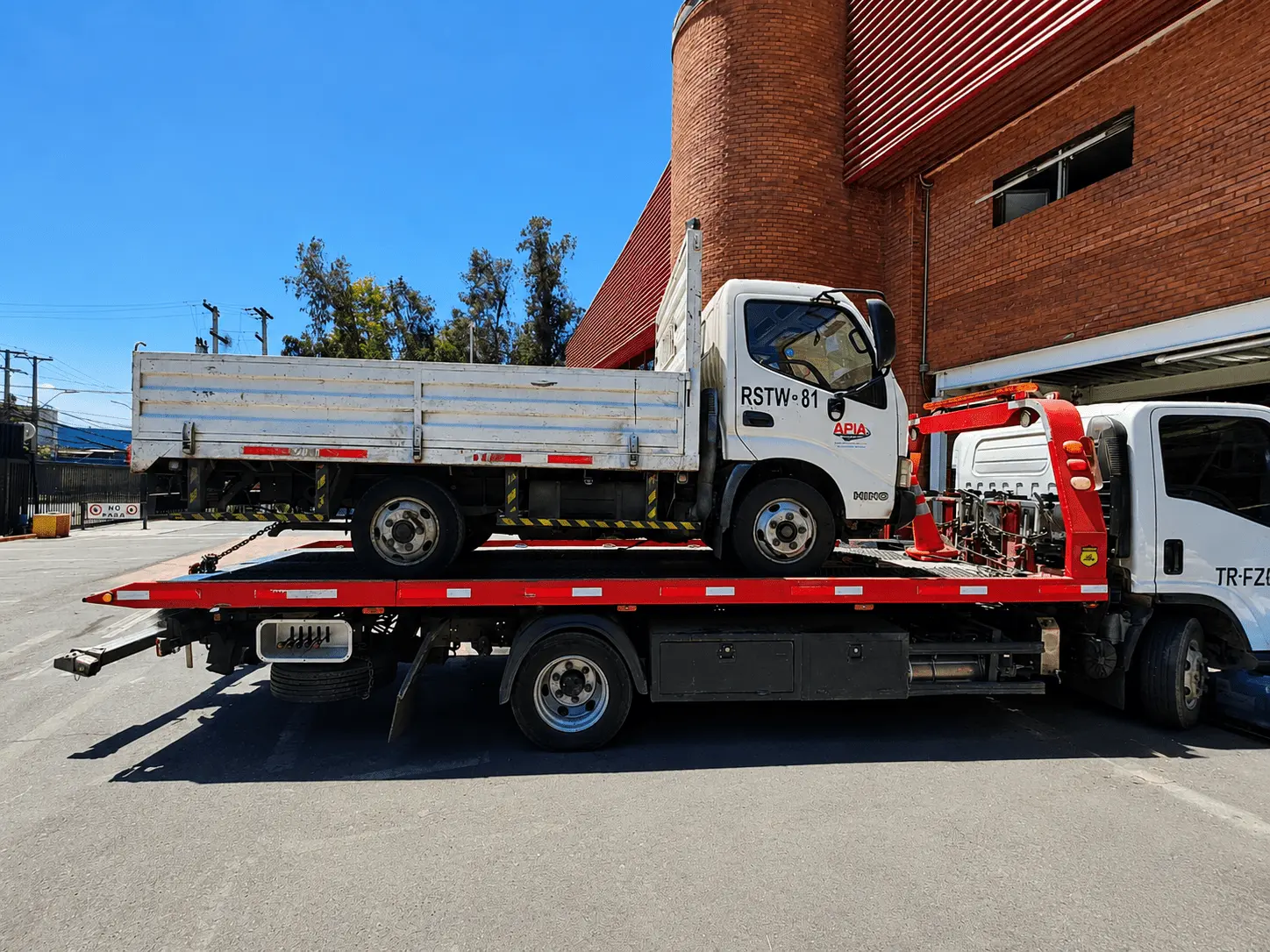 Flota Transportes Gomez — Transporte alza hombres